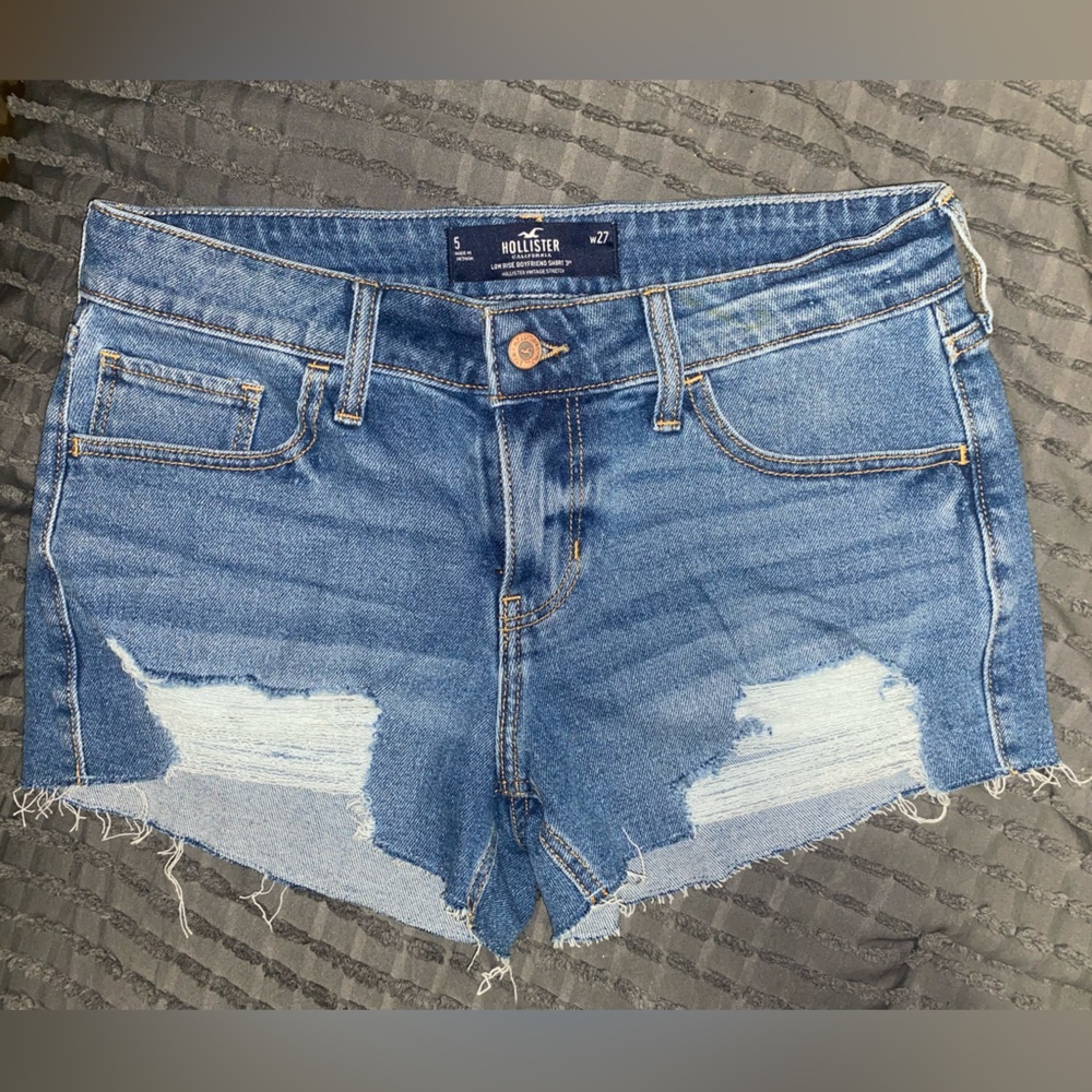 High waisted Hollister cut off Jean shorts size 5